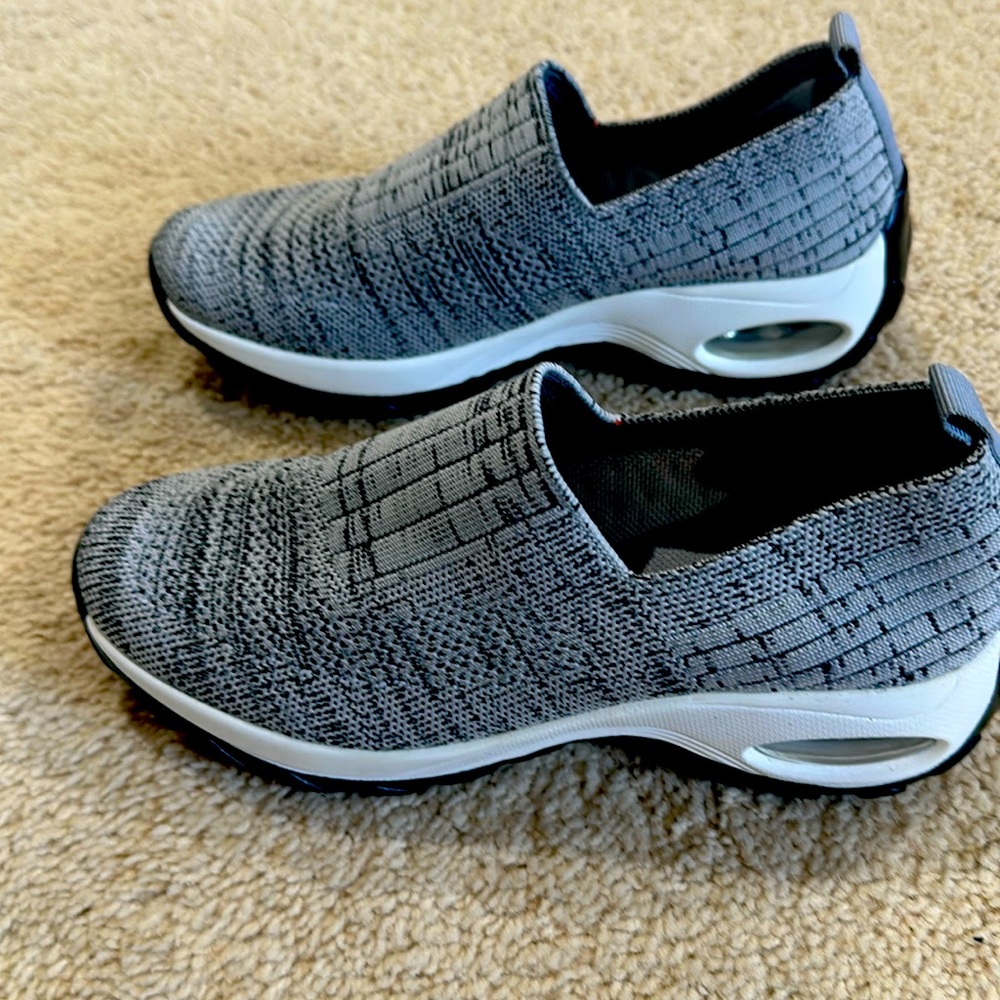 Women shoes new size 5.5